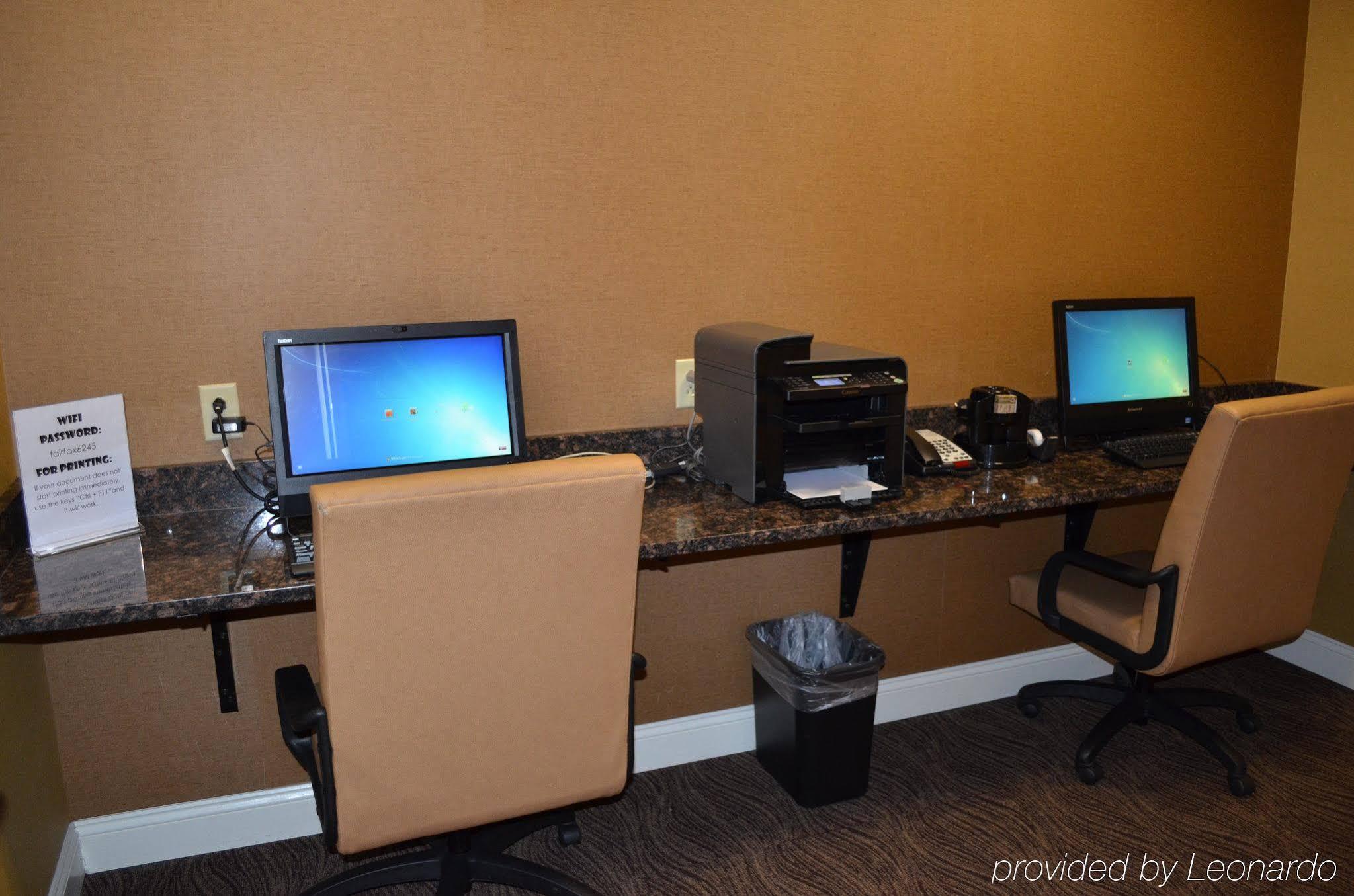 Holiday Inn Express & Suites - Smithfield/Selma By Ihg Екстериор снимка