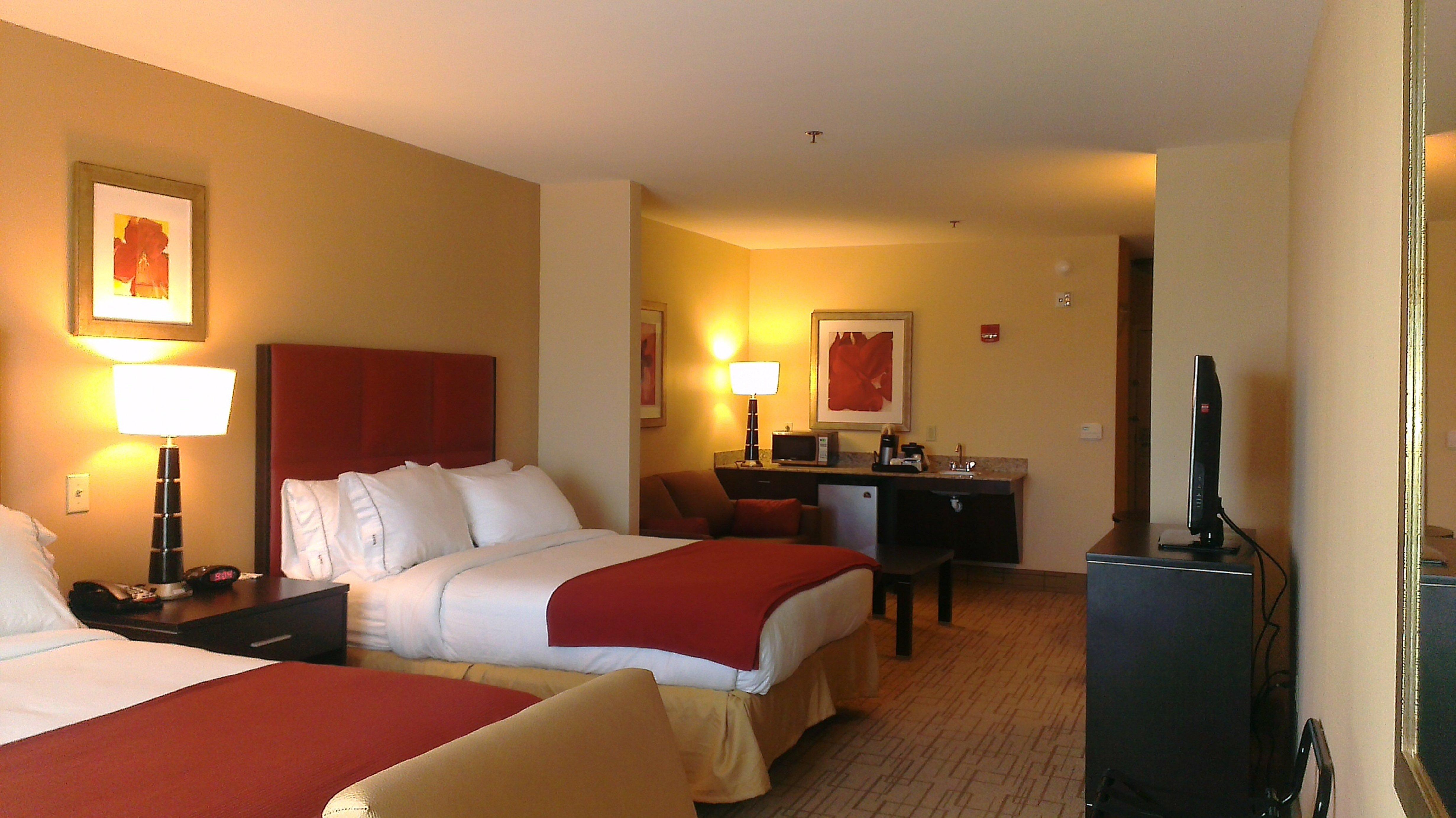 Holiday Inn Express & Suites - Smithfield/Selma By Ihg Екстериор снимка