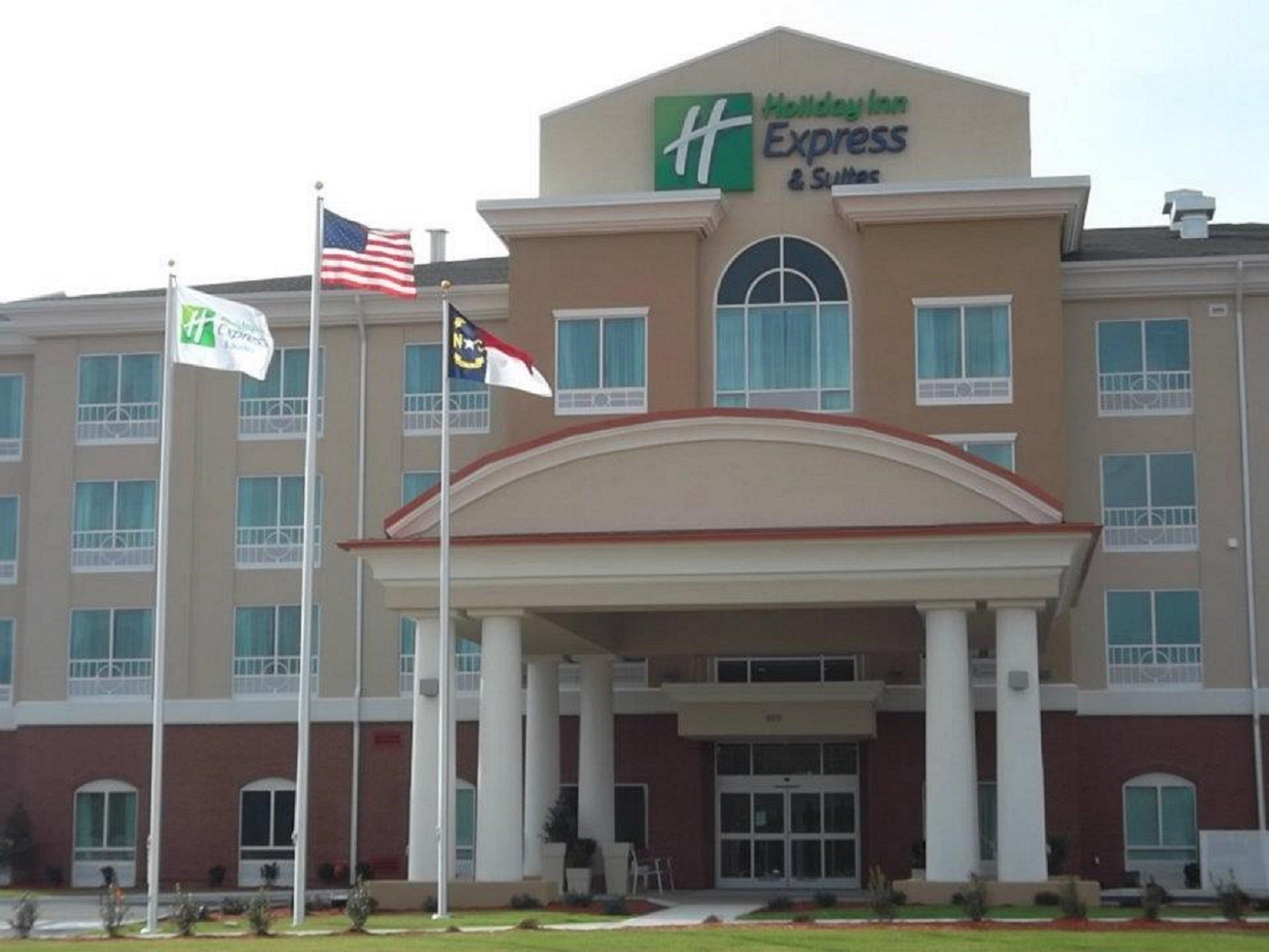 Holiday Inn Express & Suites - Smithfield/Selma By Ihg Екстериор снимка
