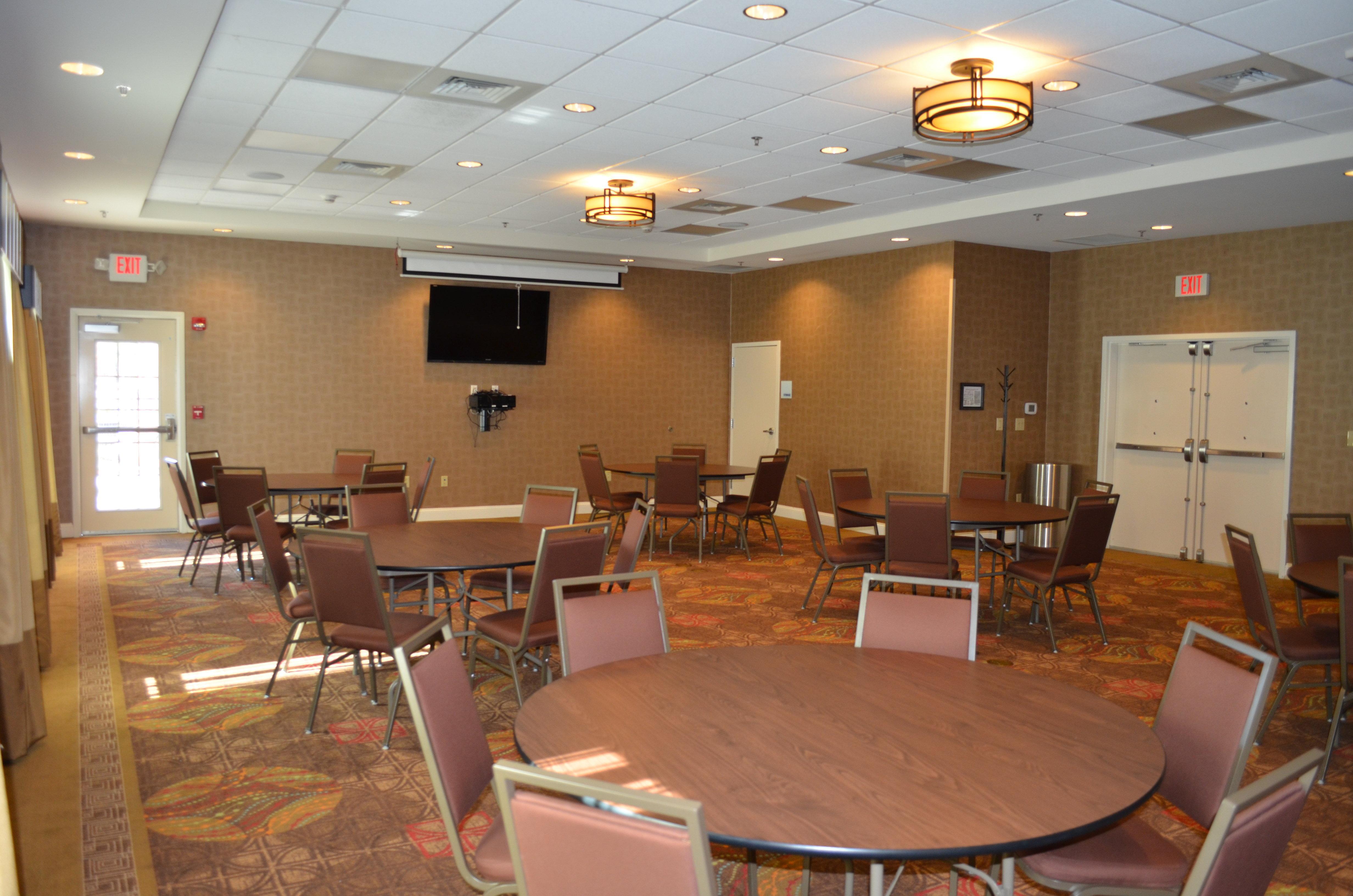 Holiday Inn Express & Suites - Smithfield/Selma By Ihg Екстериор снимка